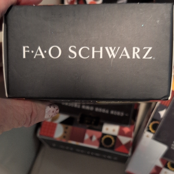 FAO Schwarz Gold and Black Magic Coin Set - Picture 2 of 4